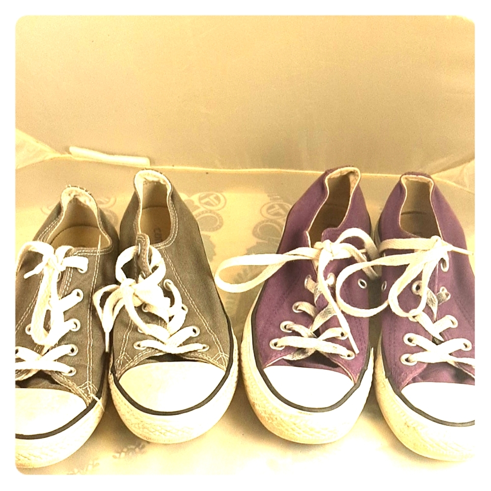 Lot of Converse kids shoes size 3,3.5